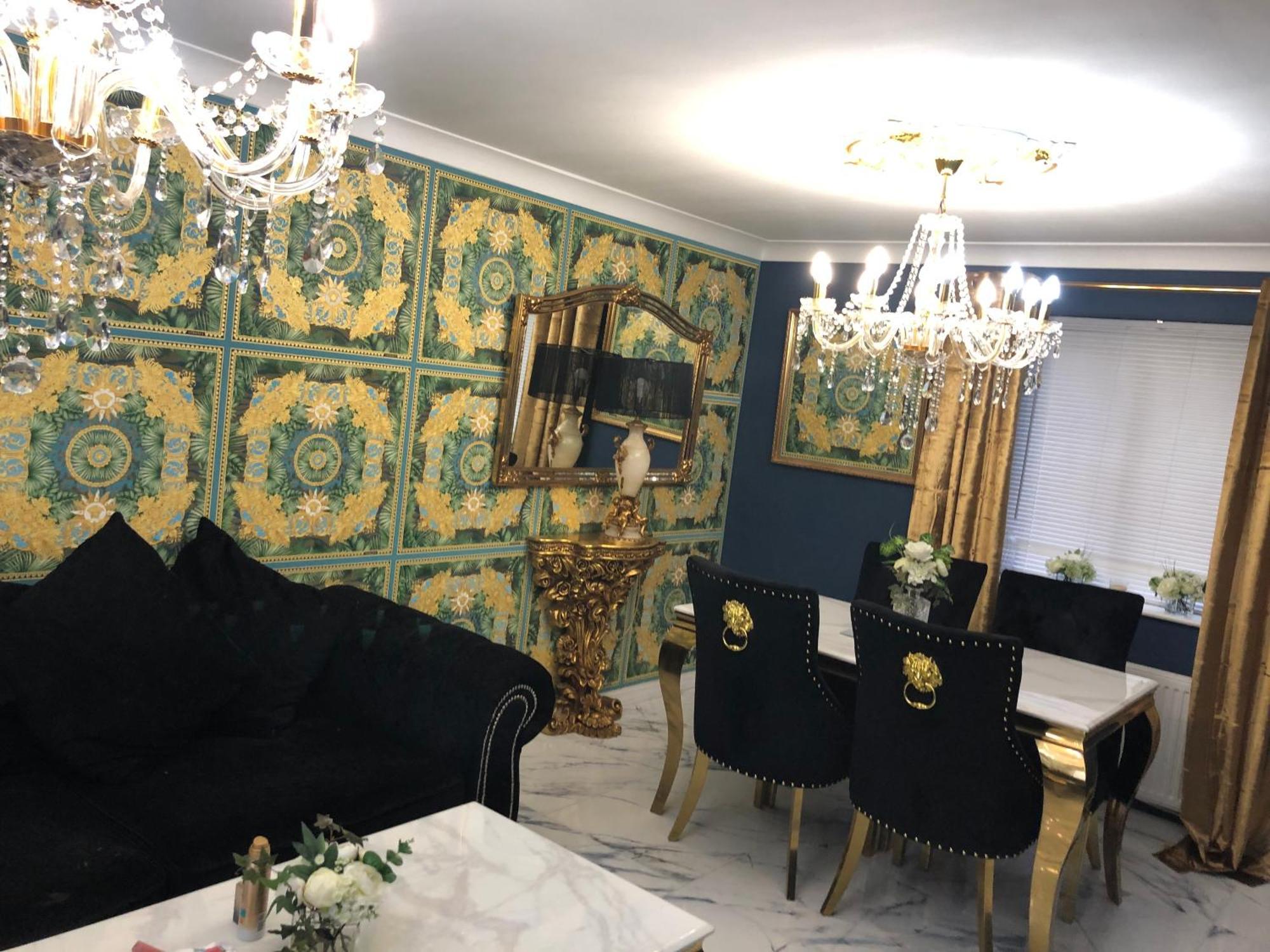 Stunning 2 Bedroom *